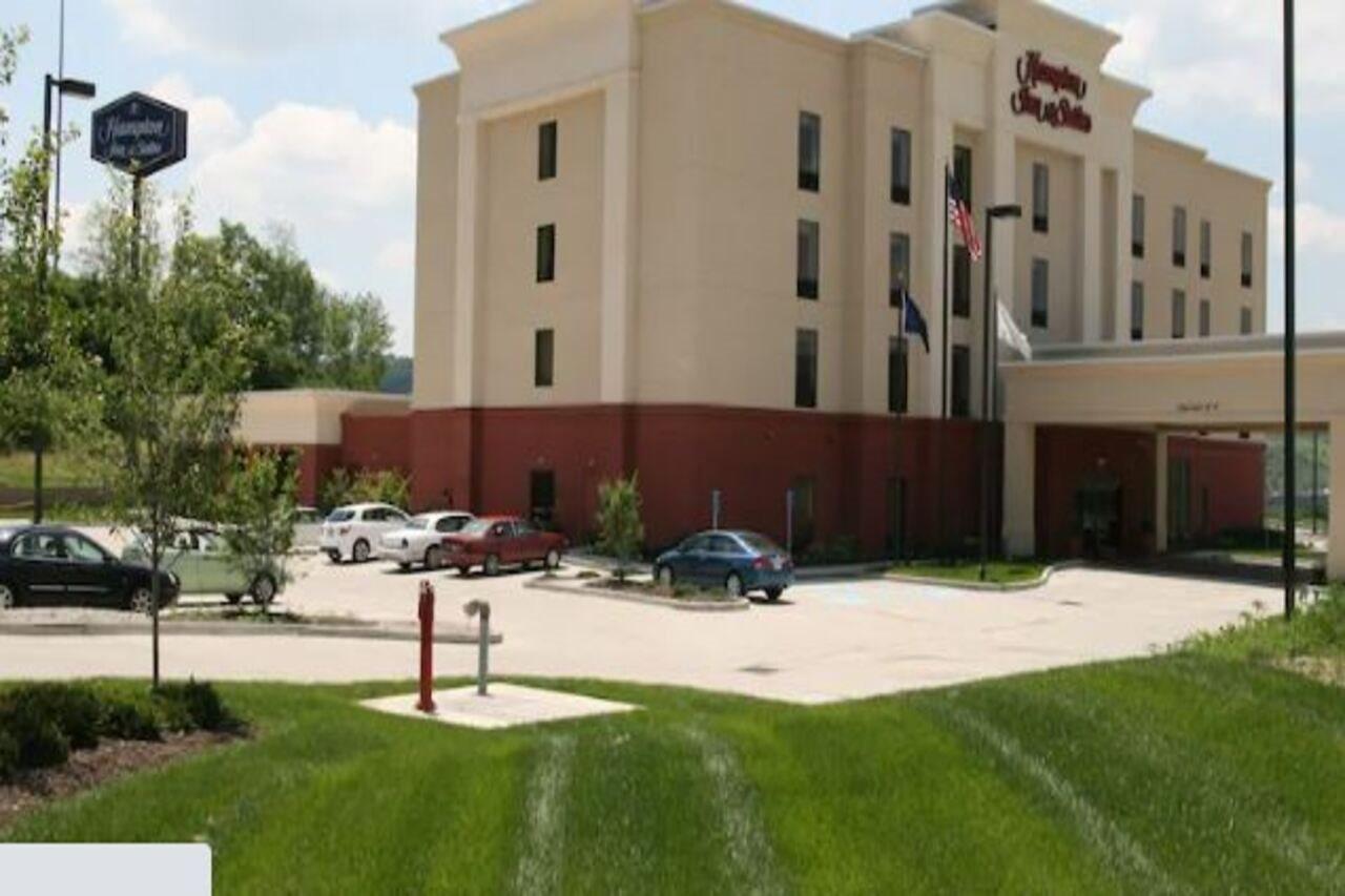 Hampton Inn & Suites Wilder Exterior photo
