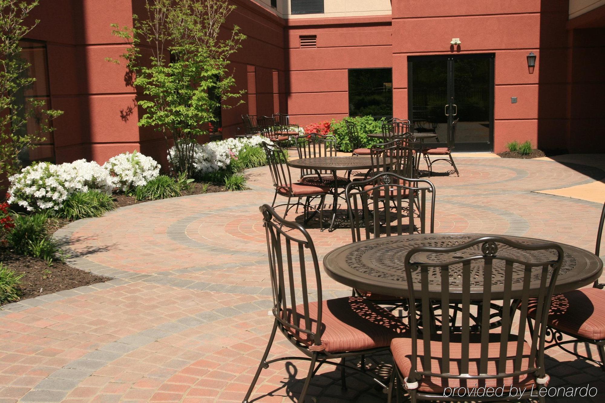 Hampton Inn & Suites Wilder Exterior photo